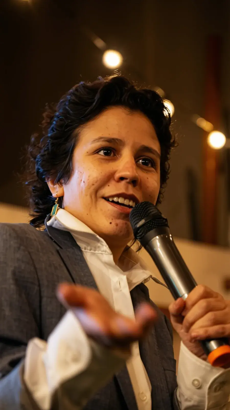 Participante durante o encontro presencial